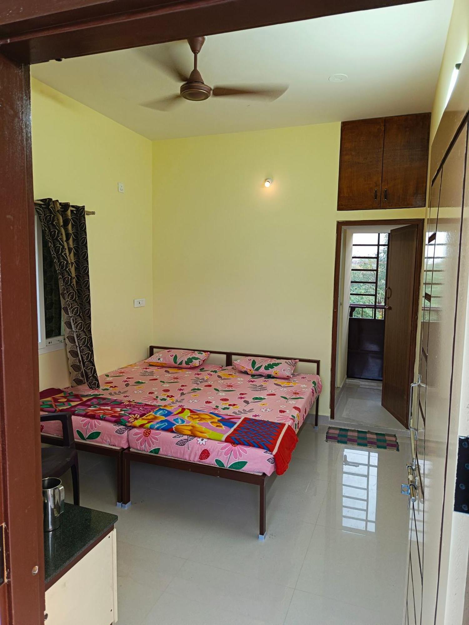 Abaranji Guest House Tiruvannāmalai Exterior photo